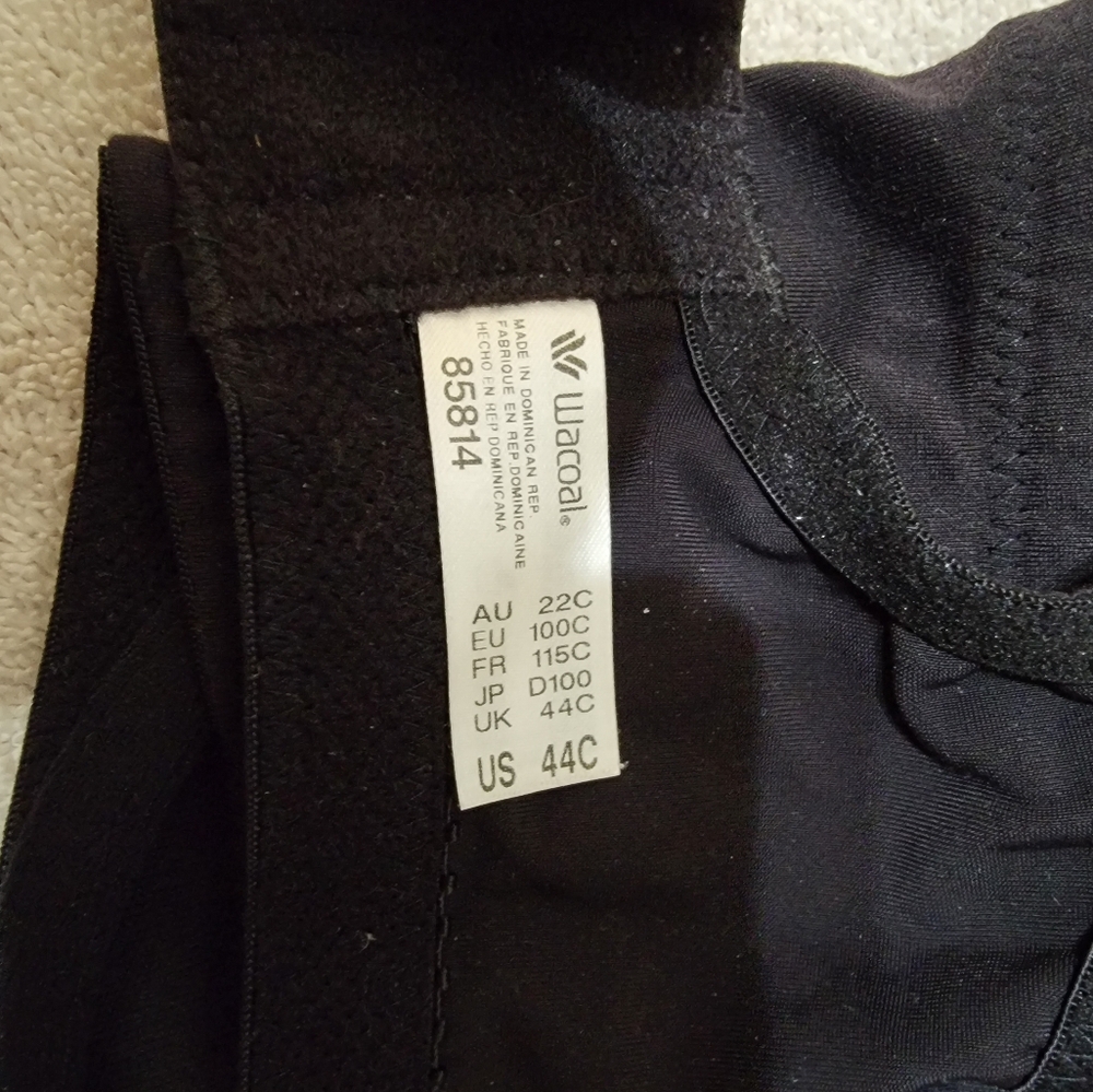 Wacoal Underwire Bra, Size 44C Style 85814